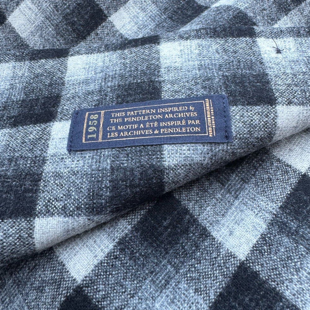 Pendleton Men's Black and Gray - image 4